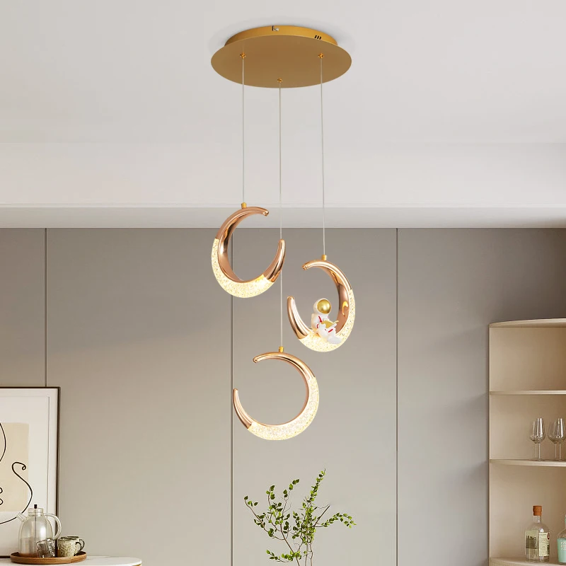 Golden Astronaut Crescent Chandelier Modern Minimalist Light Art Nordic Loft Style Design Boy Child Kids Room Decor Chandelier