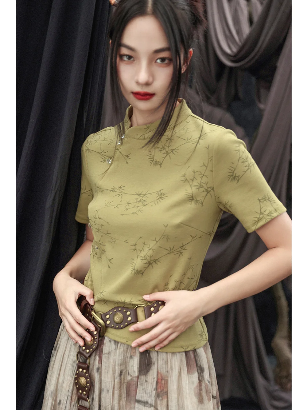 UMI MAO New Chinese Style Short Sleeved T-shirt Women Summer Retro Small Standing Neck Knitted Bamboo Leaf Print Short Top Femme