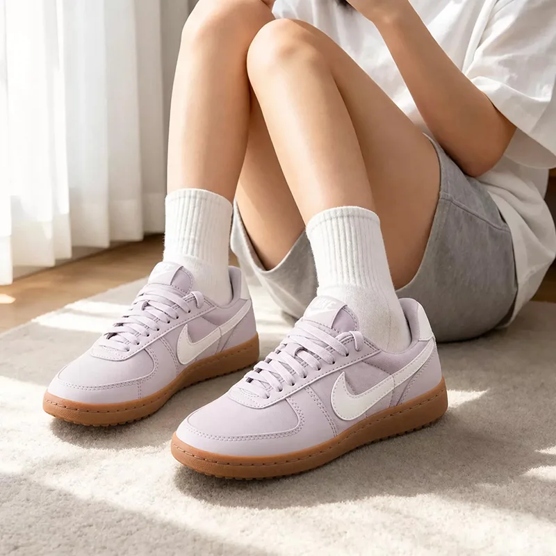 Nike Women's Shoe - Field General '82 Low Top Vintage Sports Sneaker with Waffle Sole FZ5593-004