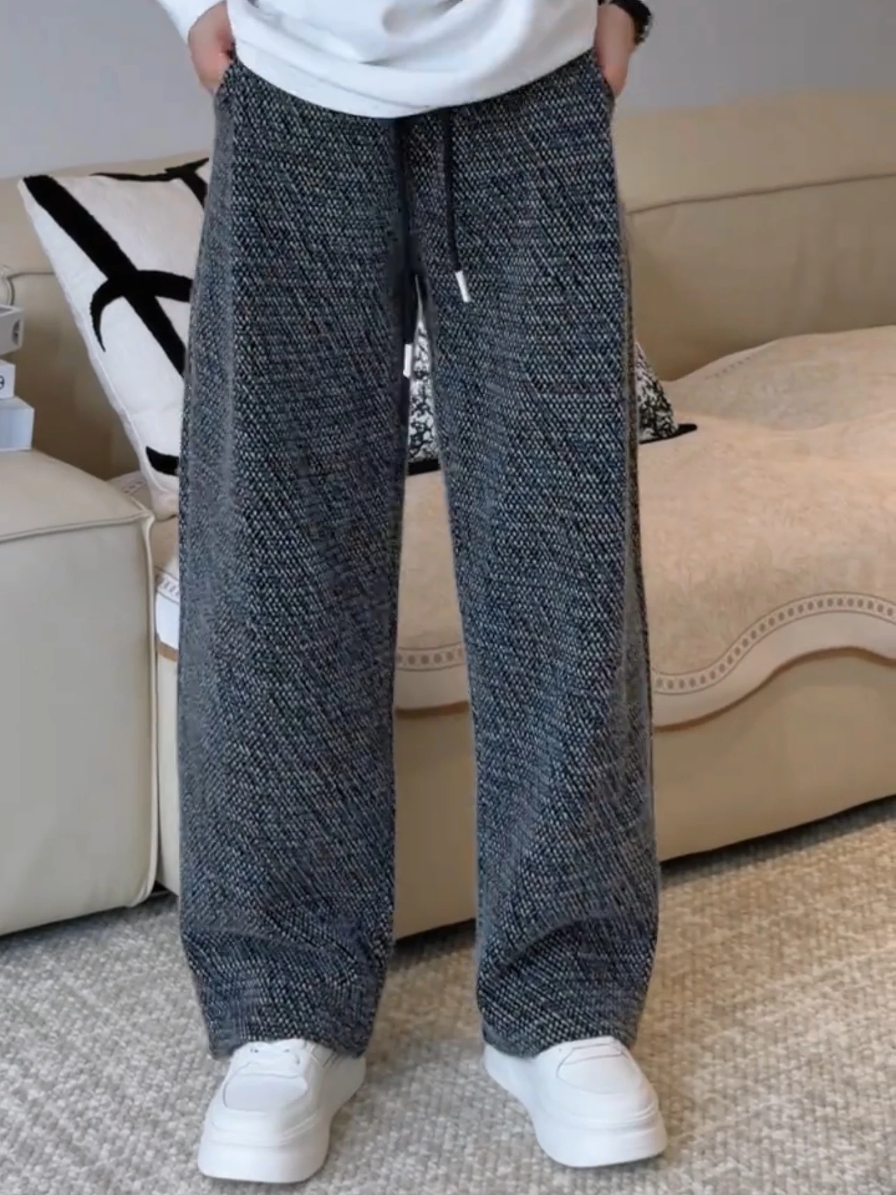 

Men's Casual Thiened Velvet Straight Leg Pants Autumn Winter Faionable Loose Wide Leg Long Trousers Comfortable All-Match