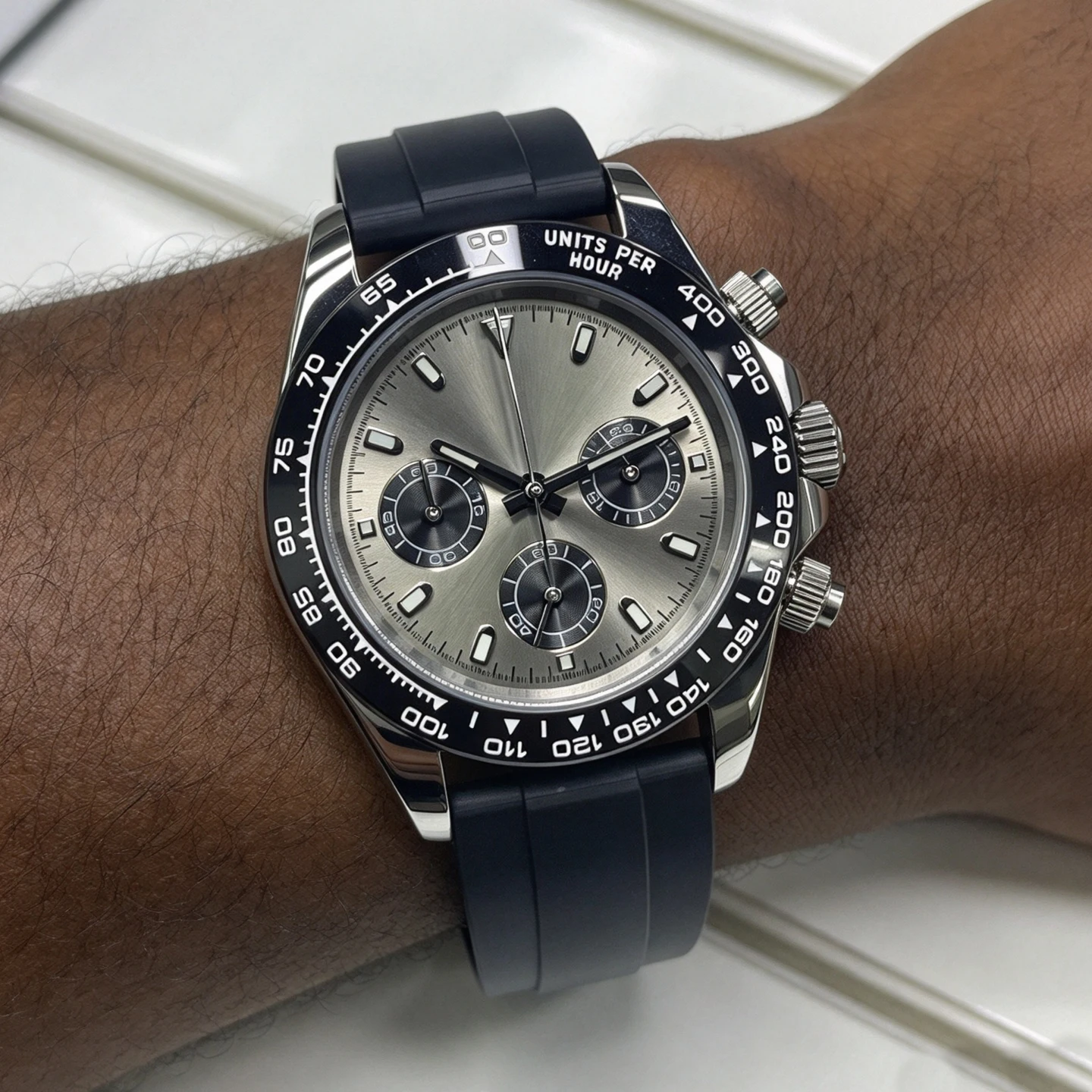 Men's Business Sport Quartz Watch, With VK63 Movement, Sapphire Glass, Three-Hand Chronograph, For Giving As a Gift To a Friend