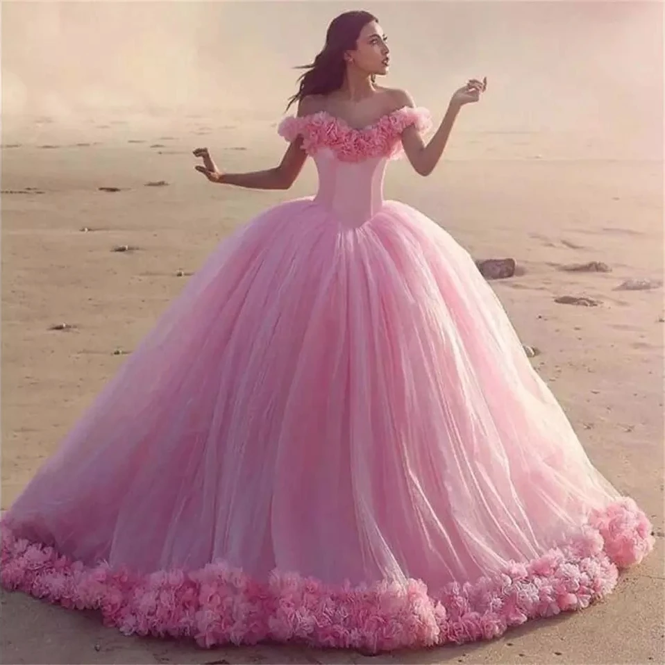 

Pink Puffy Ball Gown Quinceanera Dresses 2021 Sweetheart Off The Shoulder 3D Flowers Sweep Train Party Princess Sweet 15 Dress