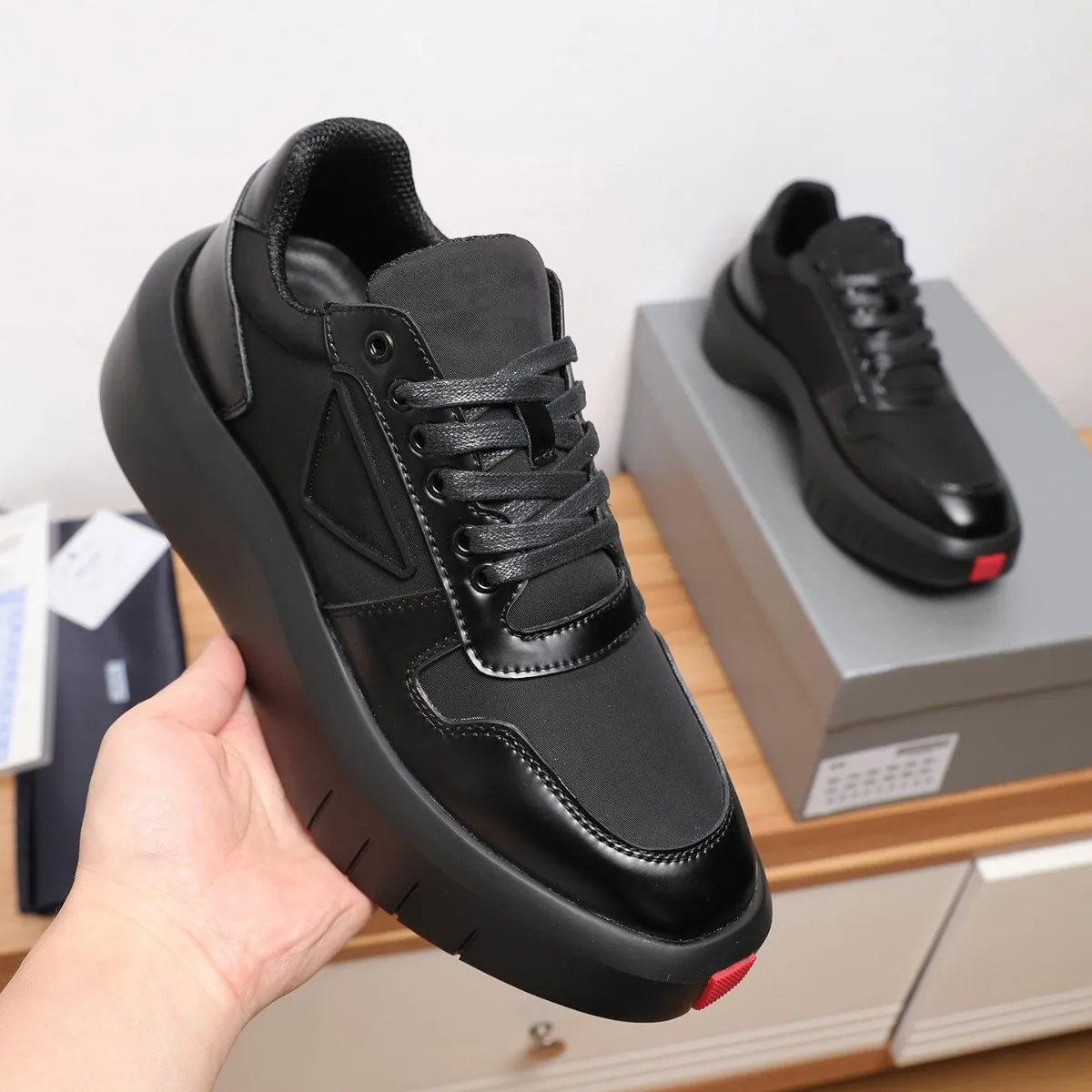 

New Man Casual Sneakers Real Leather Cowhide Shoes Breathable Loafers Thickened Bottom Shoes