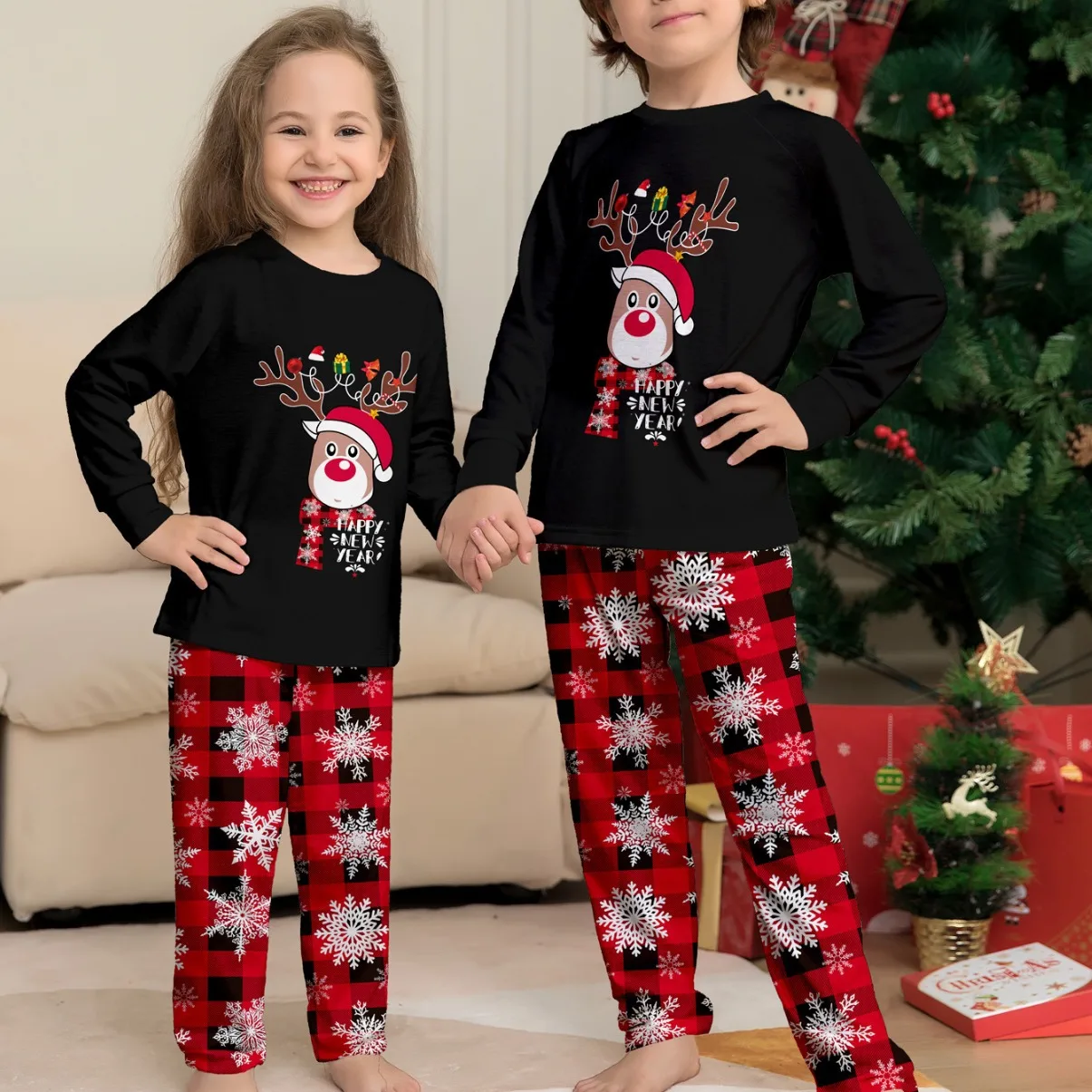 2024 New Year's Costumes Cartoon Elk Print Christmas Parent-child Matching Pajamas Set Boys Girls Sleepwear Xmas Family Look Pjs