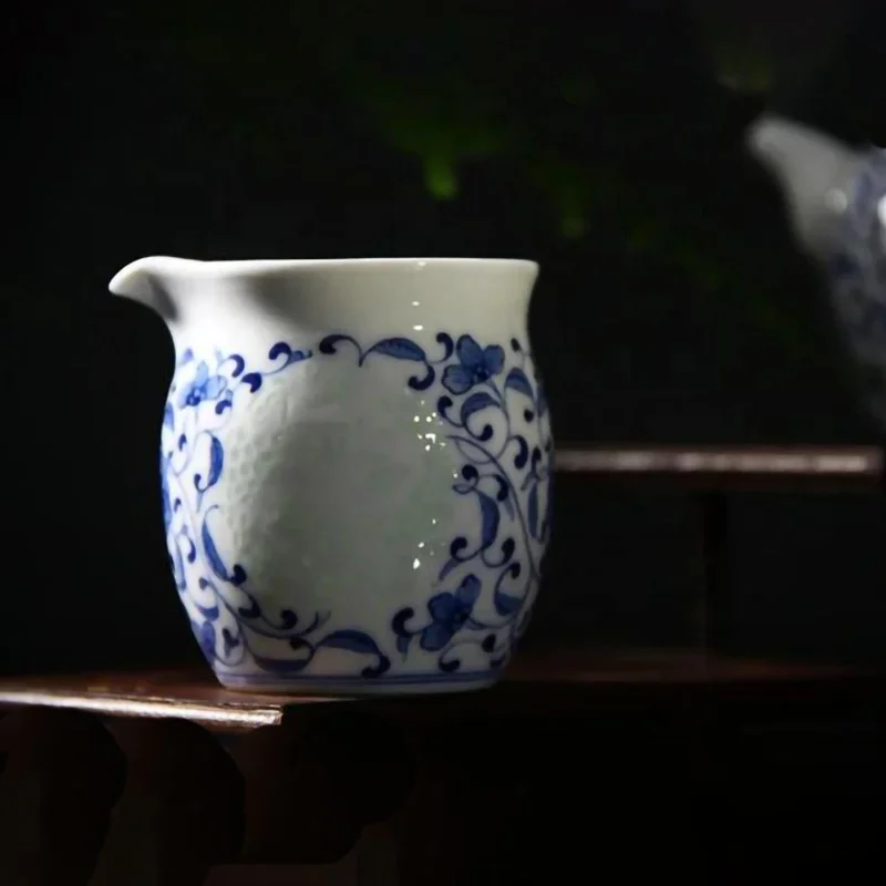 Wholesale 8 Pcs Chinese Classical Teapot Sets Luxuriant Living Room Sets Blue and White Porcelain Tea Cups Sets