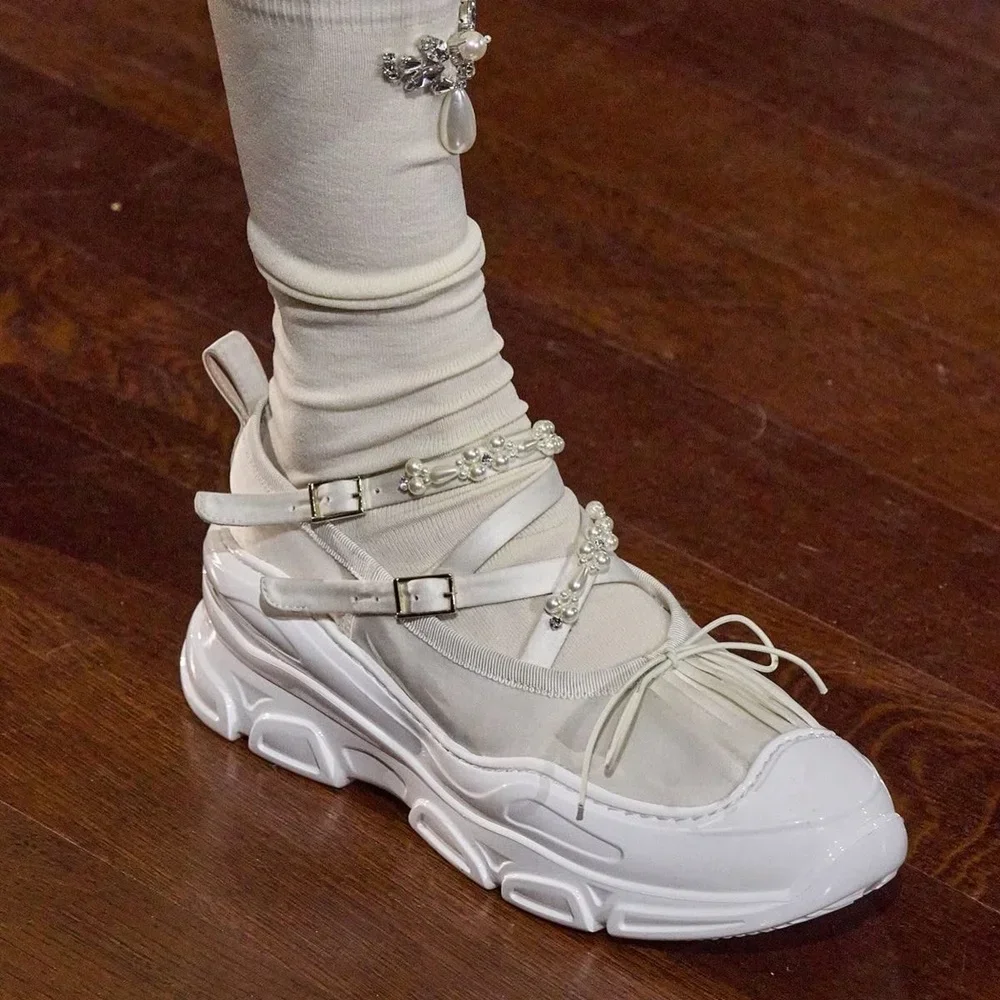 

Crystal Cross Tied Thin Heel Pumps Sexy Poionted Teo Patchwork Butterfyl Kont New Arrivals Fashion Women Shoes