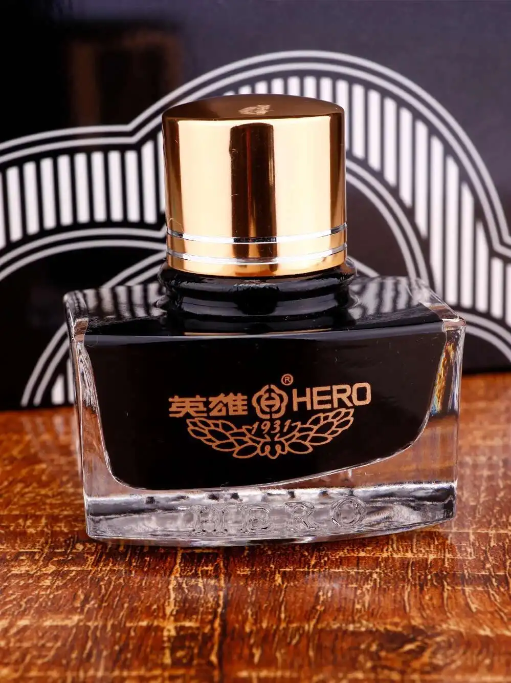 Hero Brand  Fountain Pen Ink Pigment Classic Ink Non Carbon Non Blocking Pen Ink Black Blue Black Red Student Ink