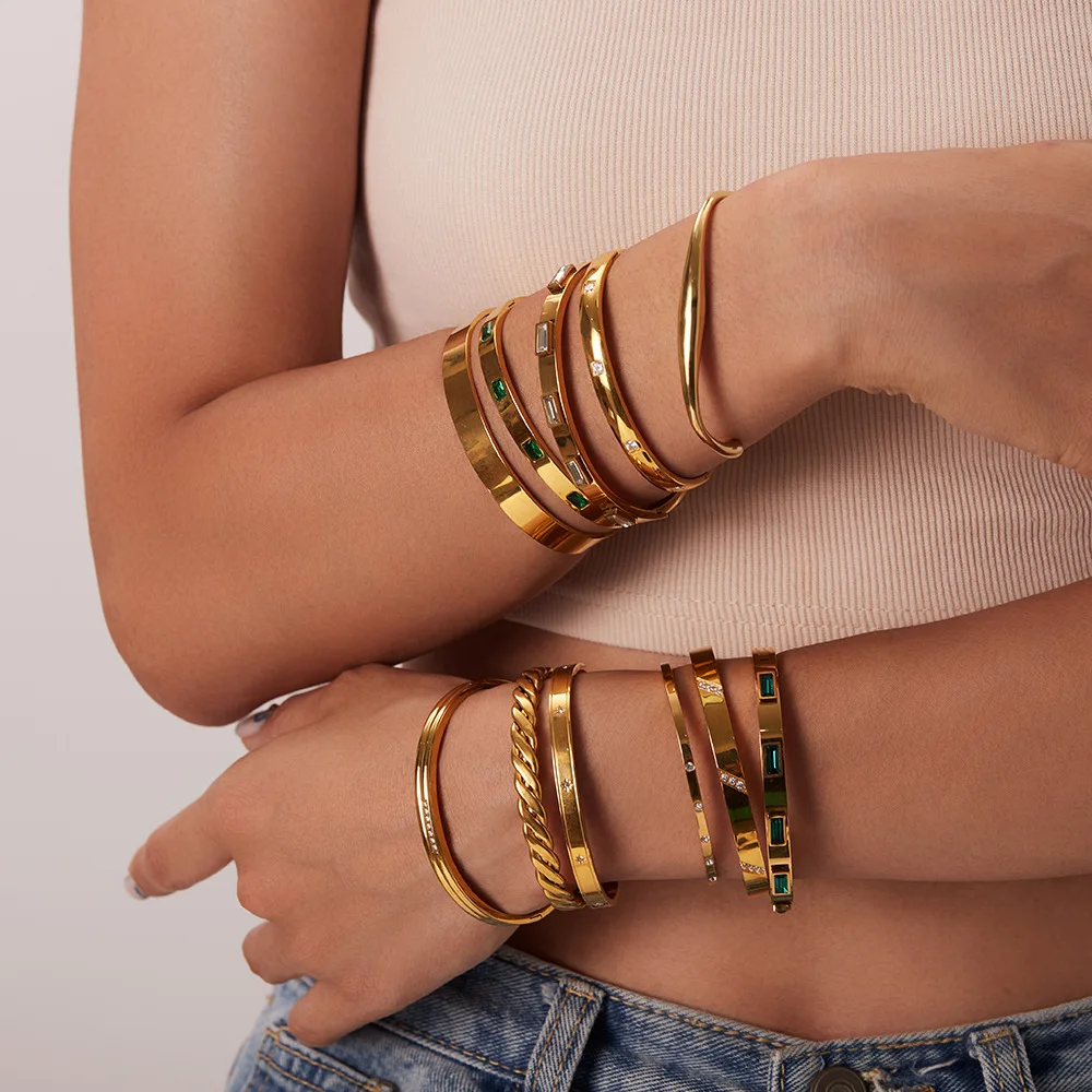 Fashion Bangle temperament niche bracelet light luxury fashion jewelry factory wholesale image 3