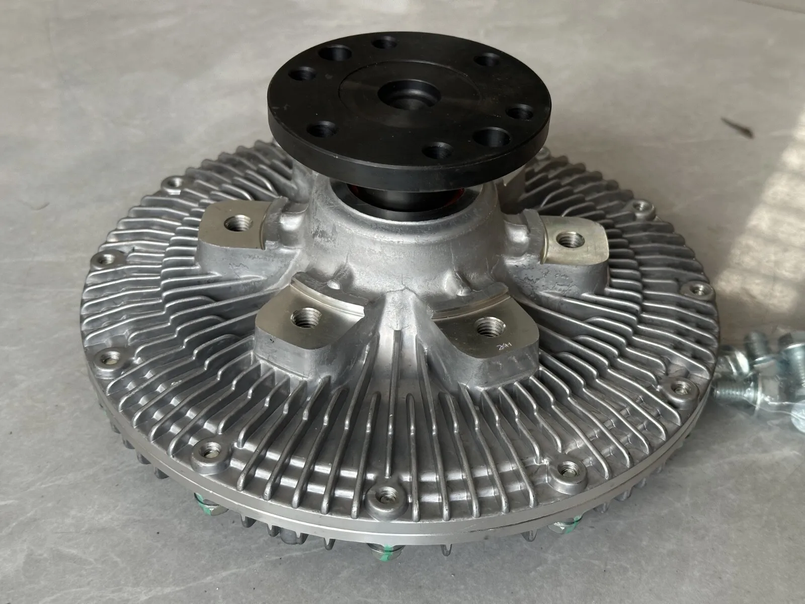 FOR ISUZU GIGA CYZ CYH 6WF1 TRUCK ENGINE FAN CLUTCH