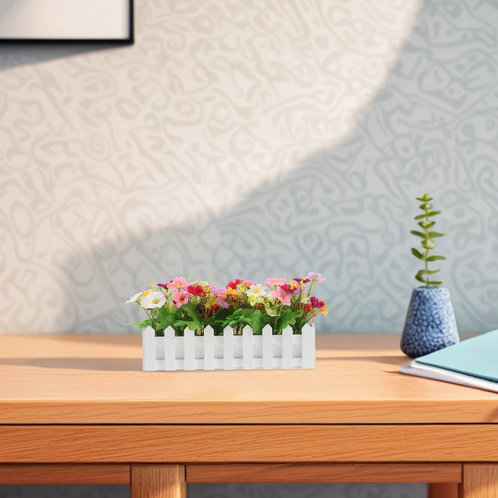 

Potted Plant Simulated Flower Fence Plants Office Fake Flowers Faux Arrangements Wooden Artificial Daisy with Chamomile Bulk