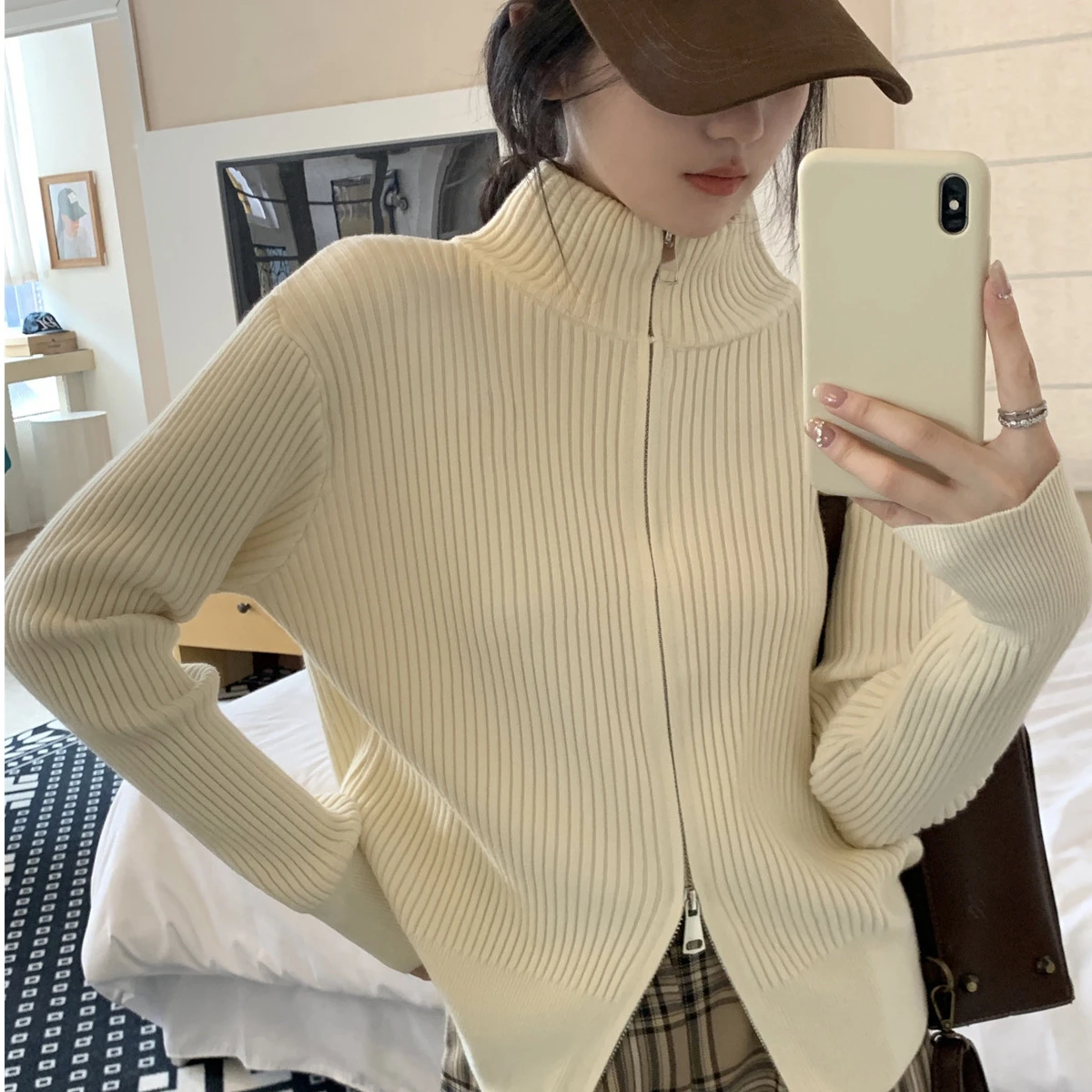 

Women's New Short Cut Sweater Coat for Autumn and Winter Slim Fitting Under Layer Solid Color Knitted Cardigan with Double