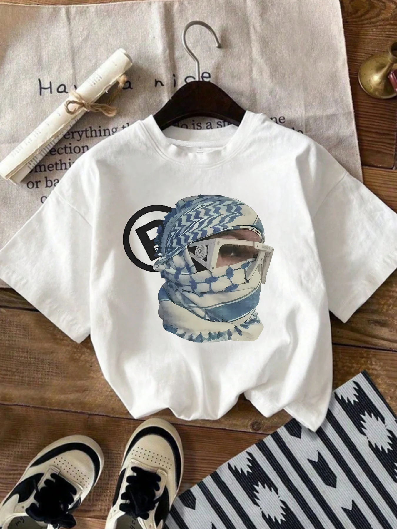 

Man's portrait Plus size women's round neck short sleeve T-shirt with elastic half sleeves and trendy prints