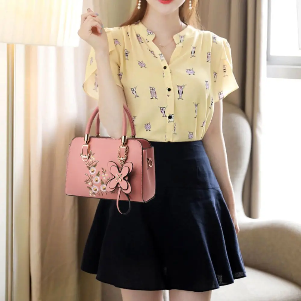 

Simple Elegant PU Mommy Bag Large Capacity Sweet Embroidery Square Bag Tote Bag Y2K Pendant Elegant Shoulder Bag Women