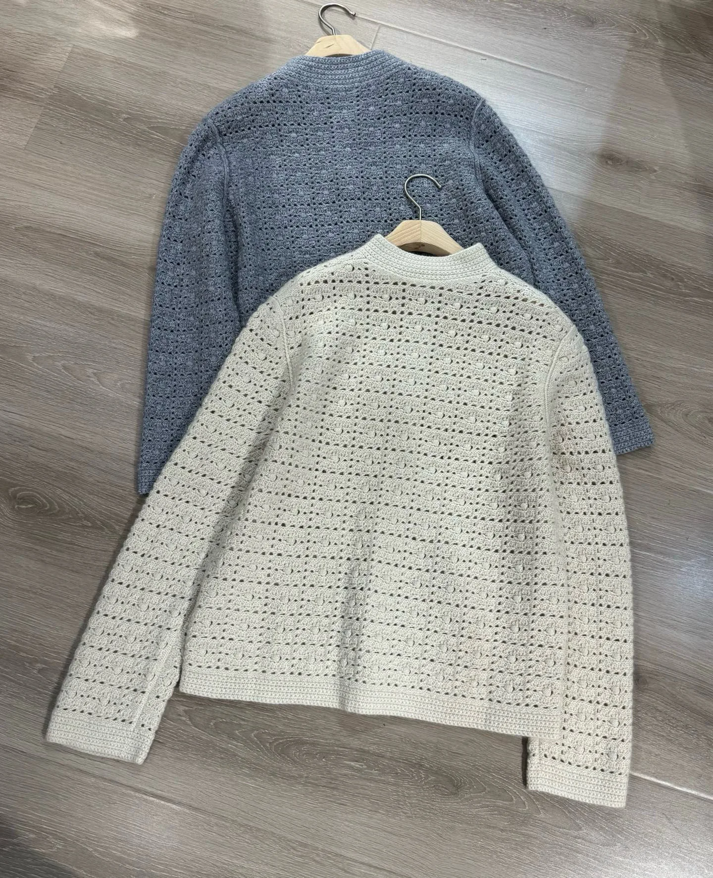 Lichte luxe mode kasjmierwol driedimensionaal geweven geruite single-breasted bronzen metalen knop kleine opstaande kraagjas