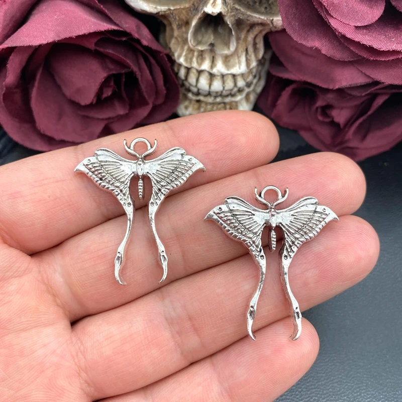6 Stück 35*31mm Gothic Schmetterlings-Motten-Anhänger, Luna-Motten-Charms, Designer-Anhänger für Schmuckherstellung, DIY-Schmuckzubehör – Detail 3