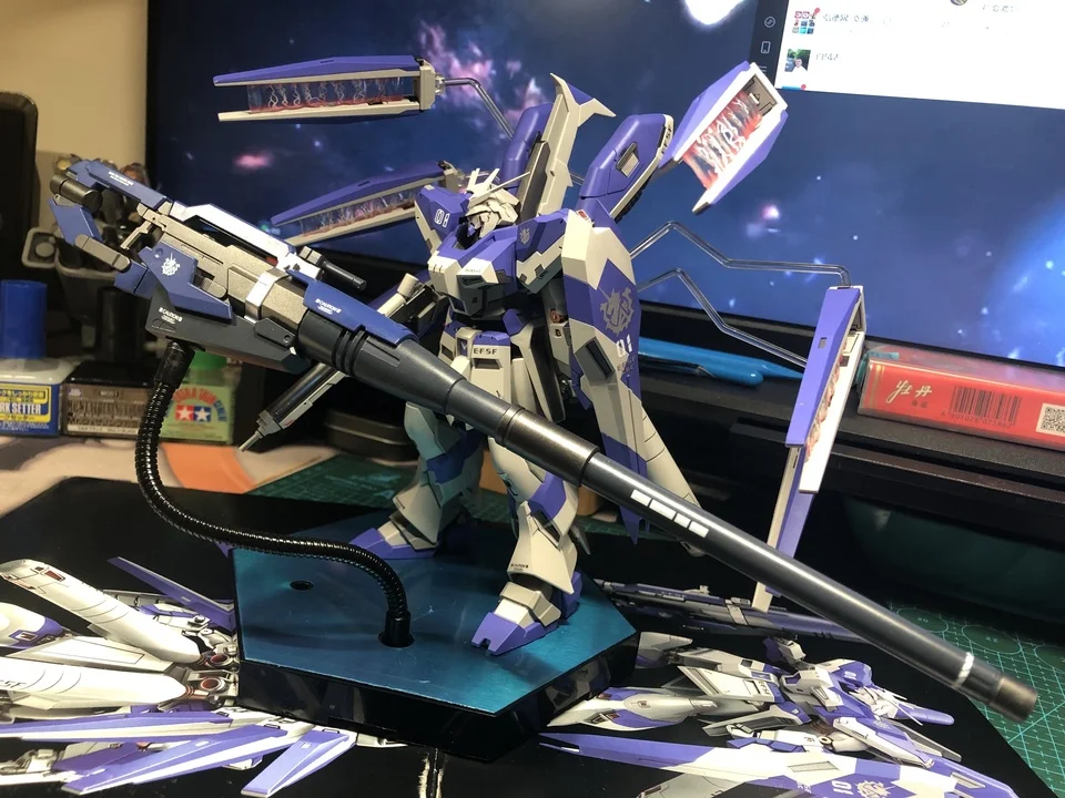 

KMR HG 1/144 RX-93-ν2 Hi-ν Model Kit Anime Action Figure Assembly Model Collectible Gift With Alloy Skeleton