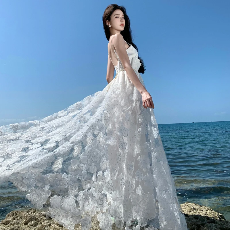 Ele White Embroider… - image