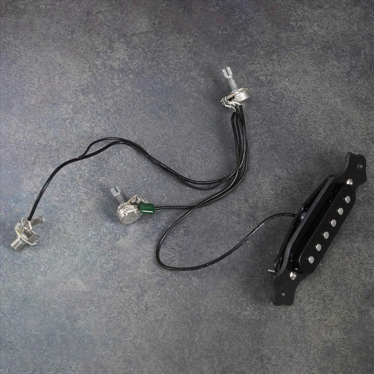 

Магнитный акустический звукосниматель для гитары Черный