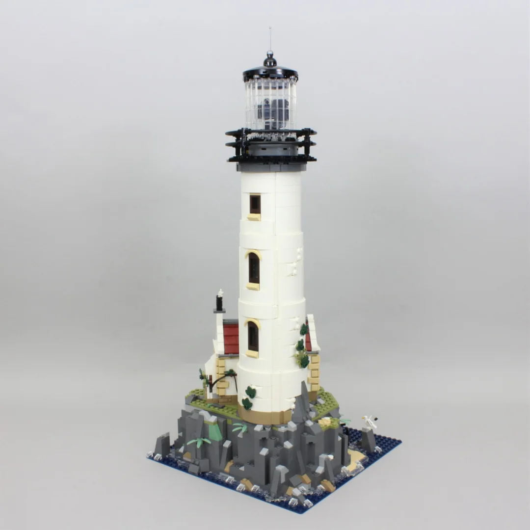 Motorised Lighthouse Construction Kit for Adults 2056 PCS Model Building Kits MOC- 21335 Educational Toys for Children Gift Boys