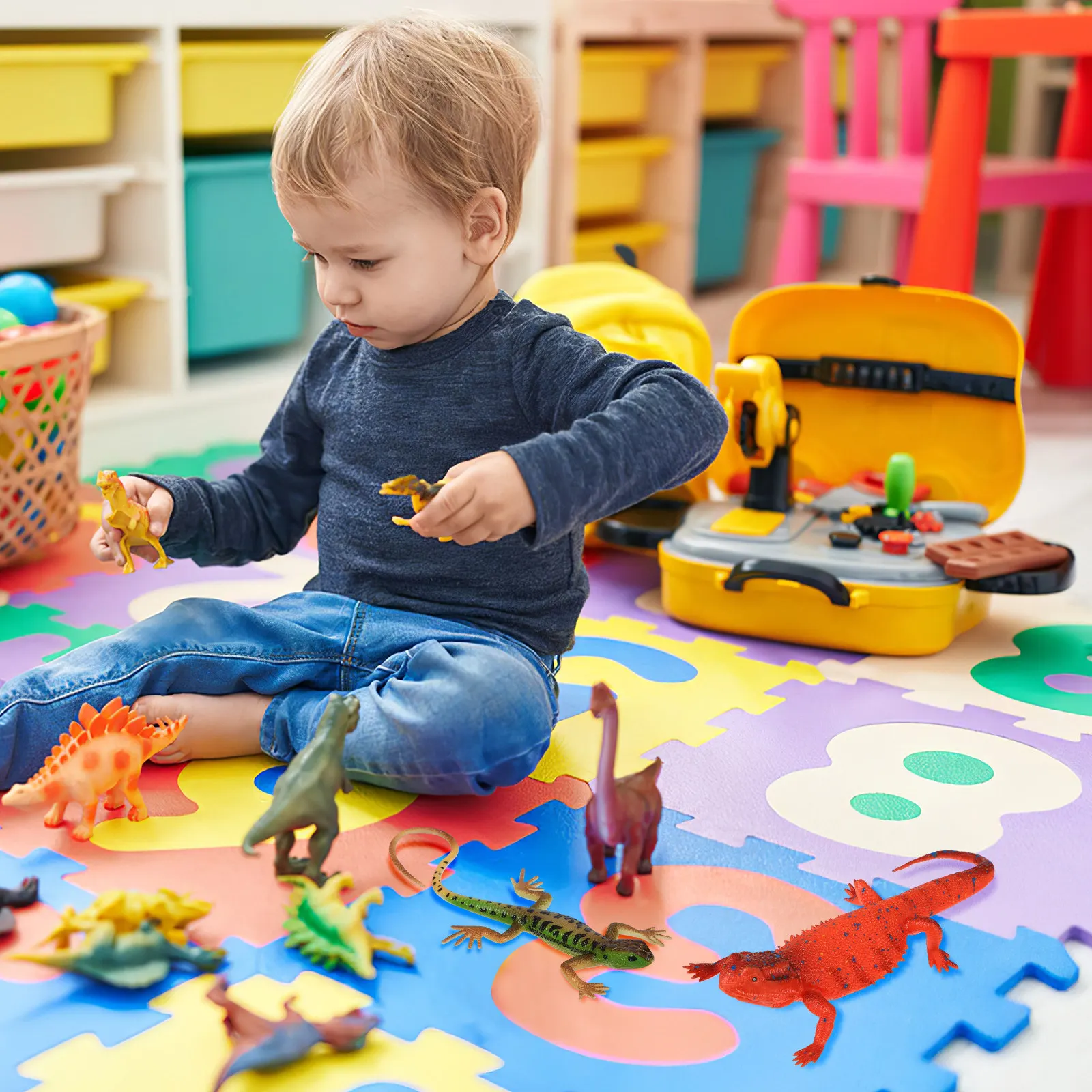 

2 шт. реалистичных имитационных фигурок ящериц, ползающих змейок, для розыгрышей и декораций, модель животного