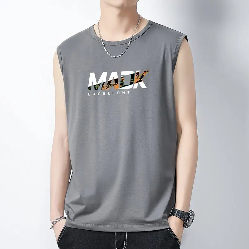 Men's Sleeveless Tank Top With Bold Letter Print Casual Summer Wear For Sports And Daily Activities