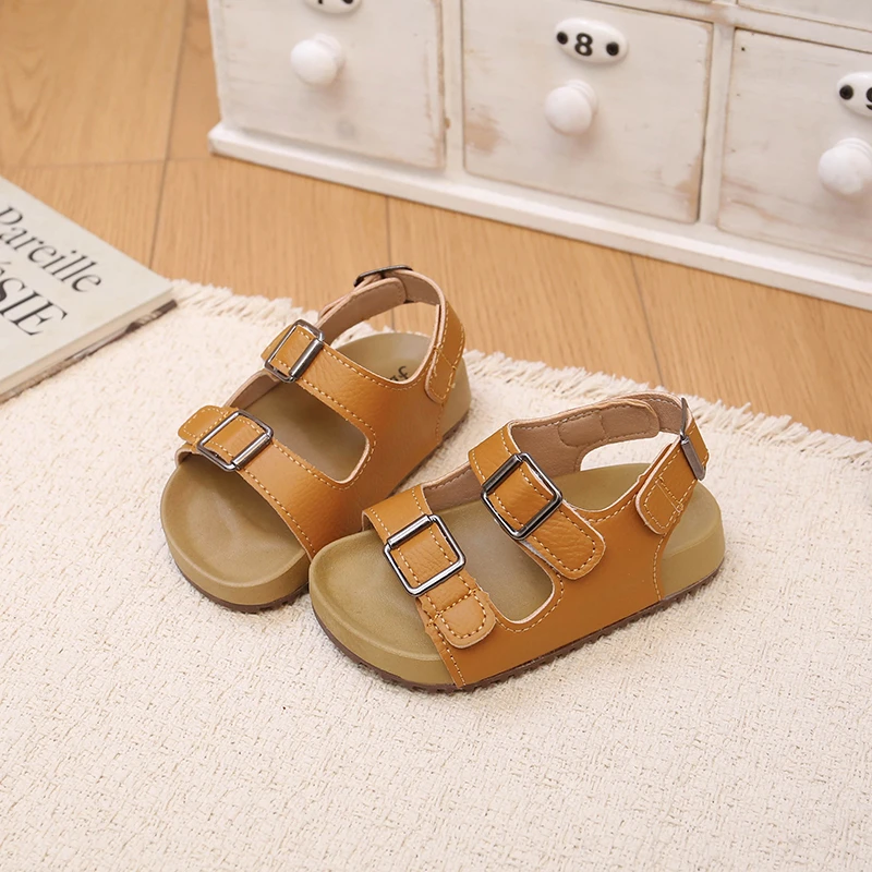 

Детские повседневные сандалии в стиле ретро с мягкой подошвой для мальчиков и девочек, однотонные, универсальные, летние, пляжные, модные, нескользящие, коллекция 2026