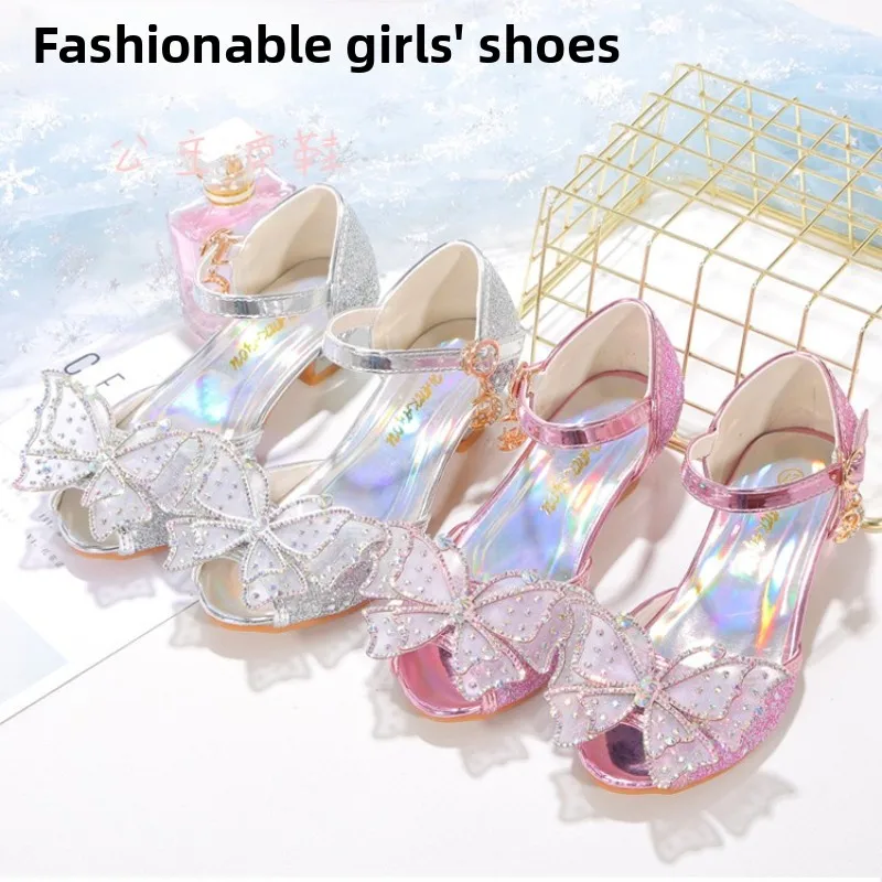 

2025 Summer New Girl Fish Mouth Korean Version Rhine-diamond Butterfly Height Sandals Little Girl Student Princess Fashion Heels