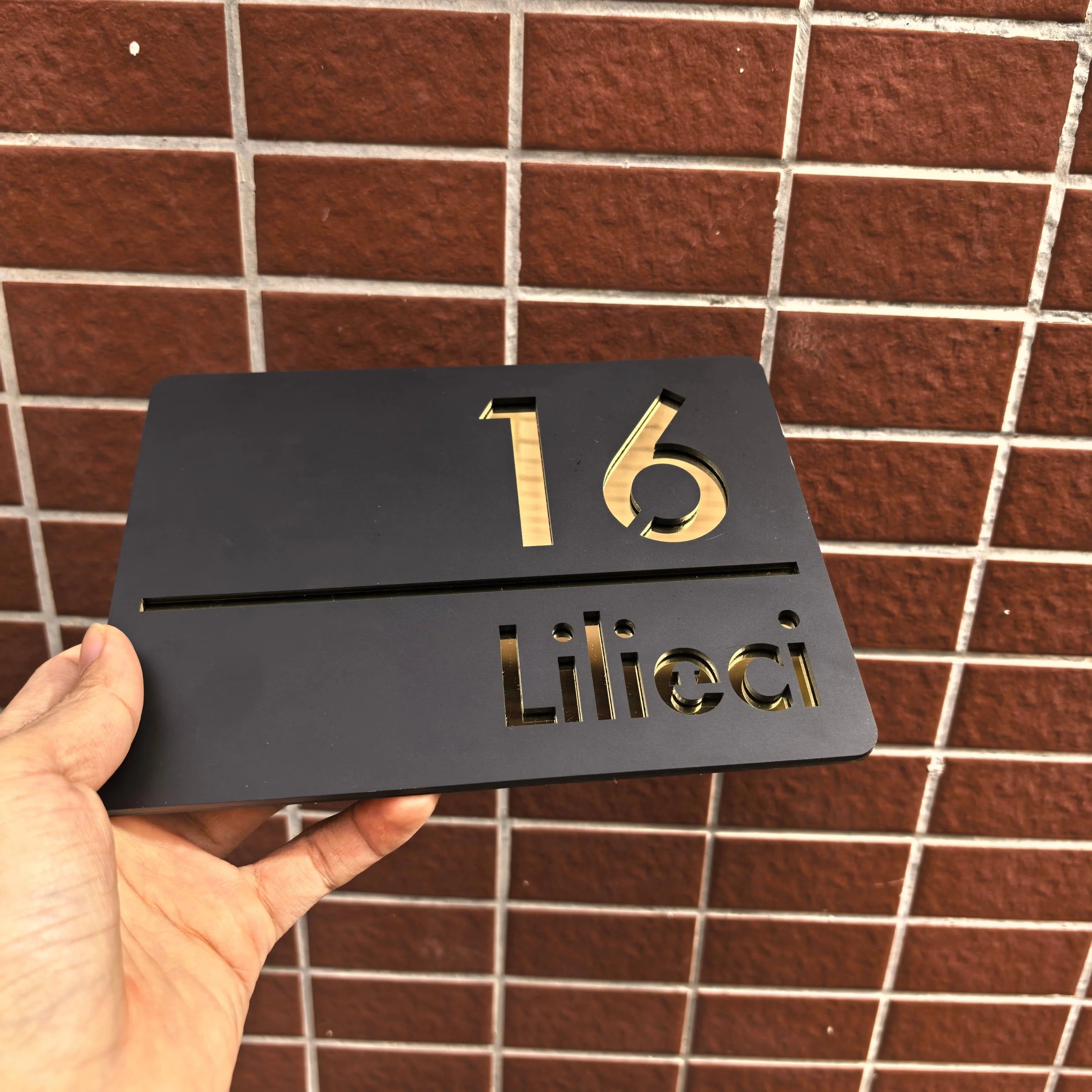 مخصص الاكريليك الذهب رقم الرسالة اللوحات أرقام المنزل تسجيل عنوان الباب الشارع شخصية في الهواء الطلق اسم لوحة ديكور المنزل