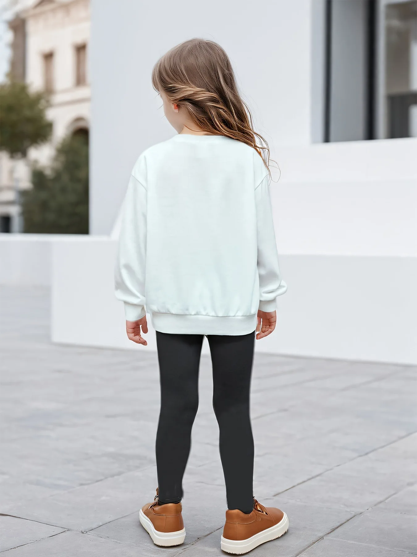 Girls' Autumn Outfit 2-Piece Set & Leopard Heart Print Long-Sleeve Sweatshirt + Leggings Casual Set for Home and Outdoor Wear Versatile Fashion Round-Neck Sweatshirt + Pants