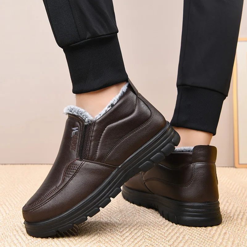 Herren-Winterstiefeletten mit Fleece-Futter, seitlichem Reißverschluss, rutschfester Sohle und Kunstlederobermaterial, warme und bequeme Alltagsschuhe für ältere Herren. – Detail 4