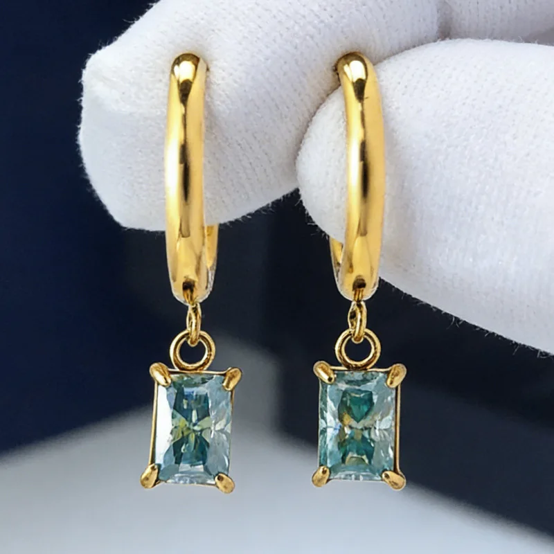 

1 Pair 0.8Carat Exquisite and Luxurious Rectangular Turquoise Synthetic Moissanite Golden Drop Earrings.