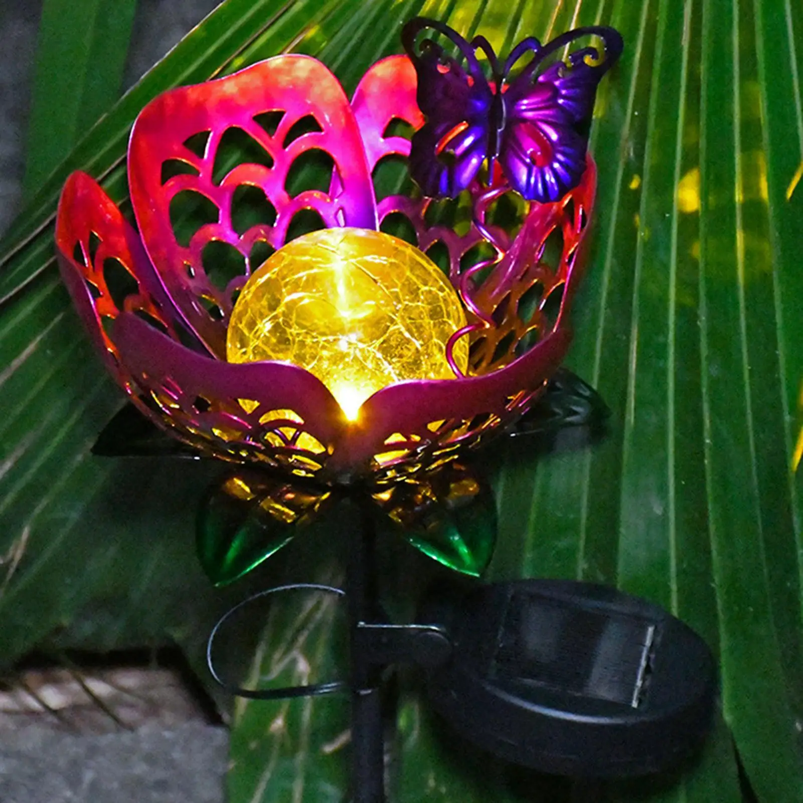 Solar Garden Lights Outdoor Creative Projection Iron Auto Bright Projector Light For Backyard Pathway Landscape Deck Fence Patio