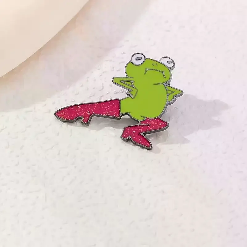 1 Pc Funny Pink Boots Frog Enamel Pin Animal Metal Badge Lapel Pins Lacquered Gift Decoration Jewelry
