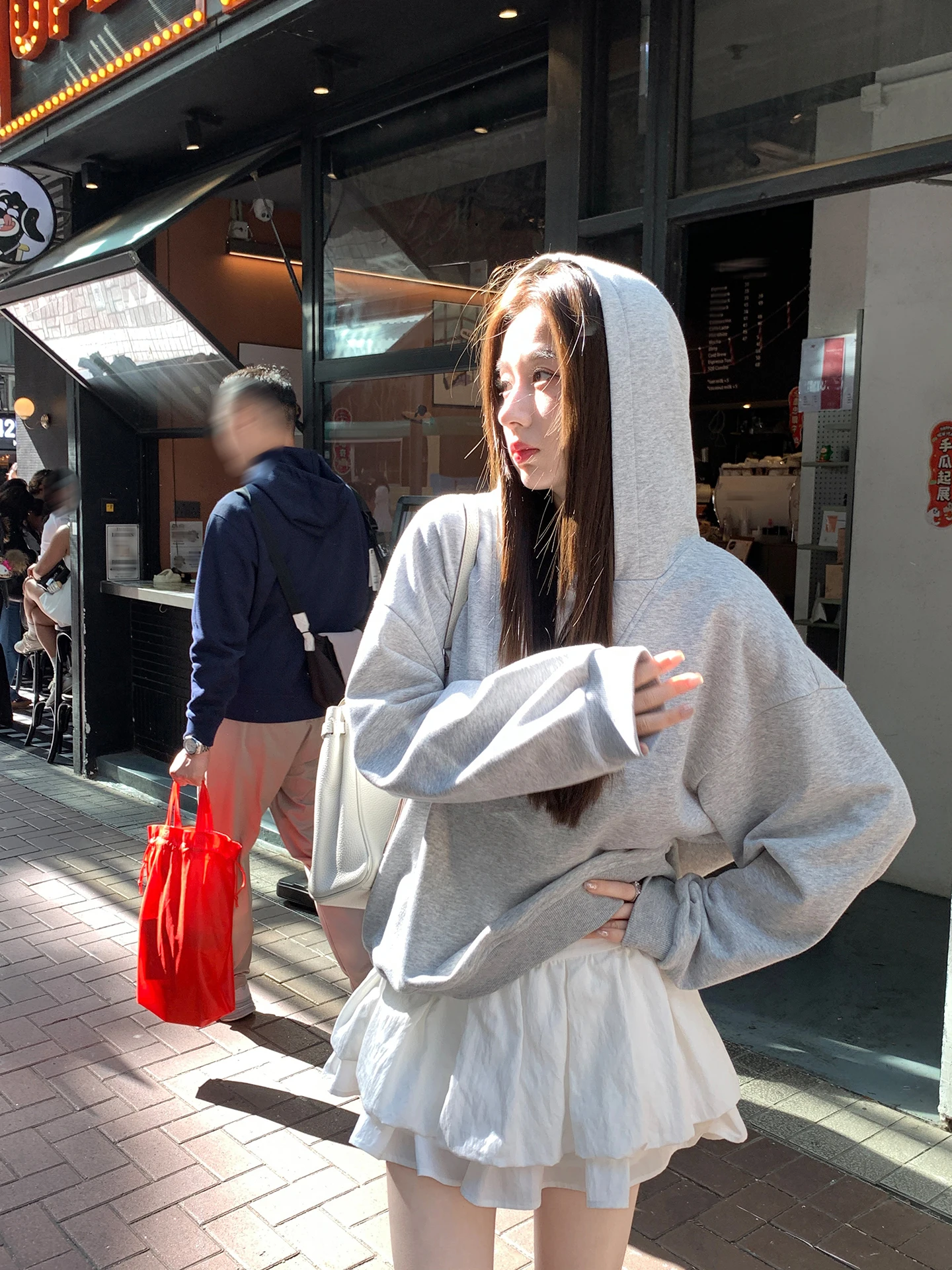 

Summer Poem Color Block V-neck Splice Fake Two-Piece Hoodie Women's Spring Summer Loose Shoulder Casual Top High Elasticity