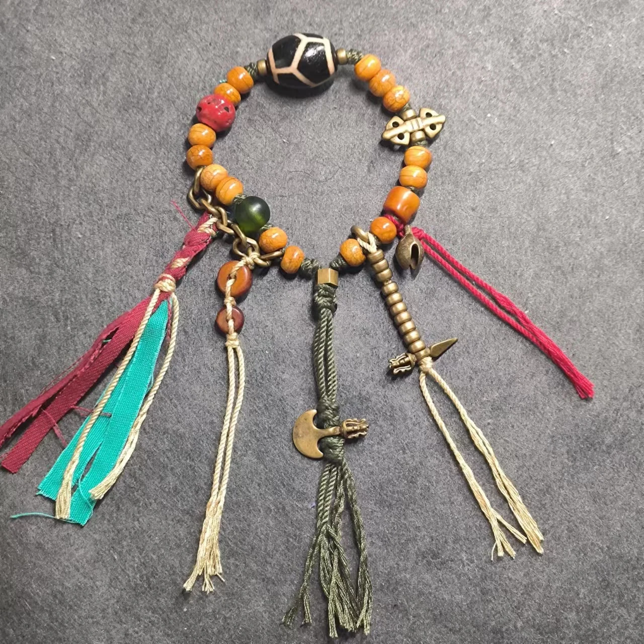 

1pcs/lot Natural Multi-Gem Bracelet Tibetan style tortoise shell agate dzi beef bone beads vajra bell skull tassel braided rope