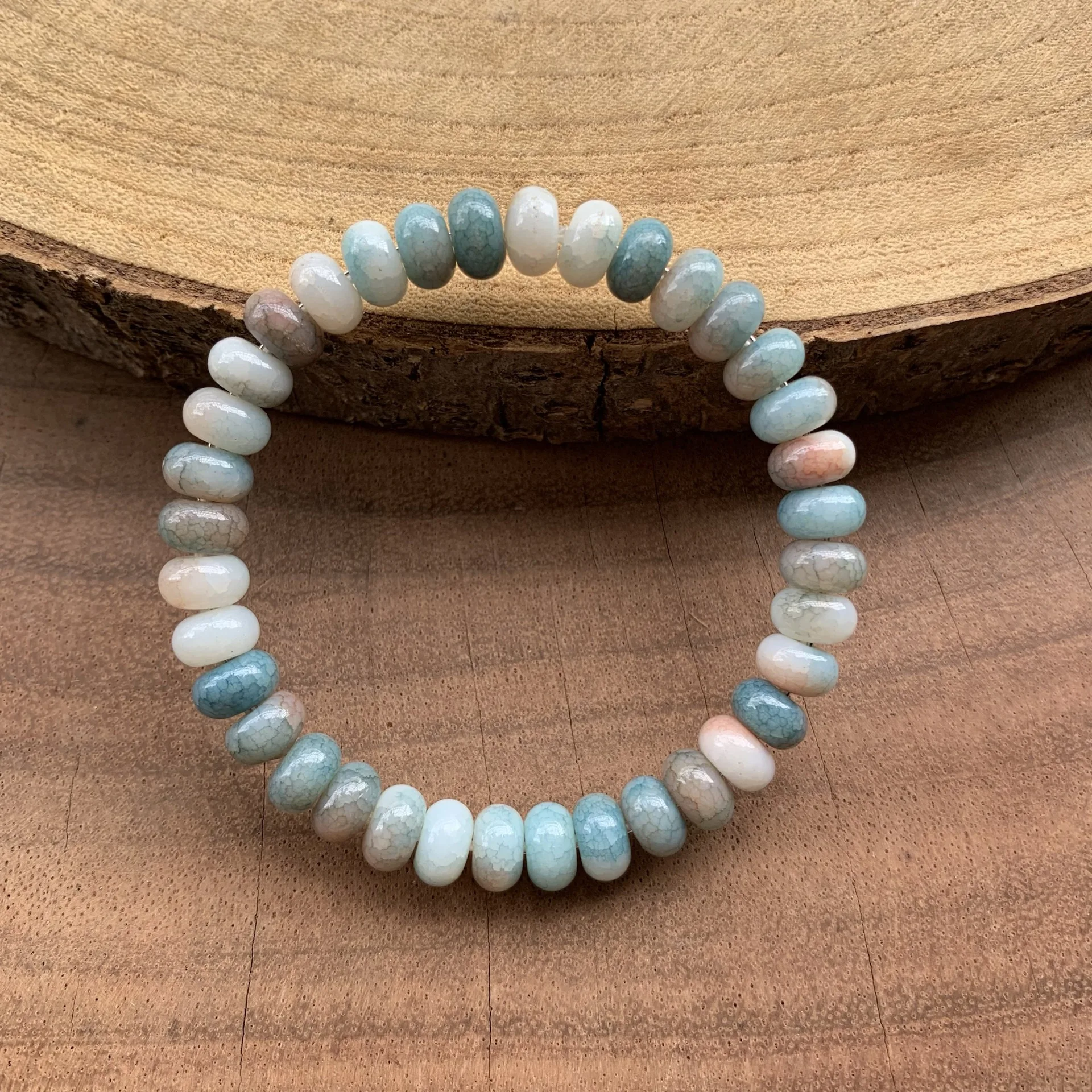 سوار خرز عصري مختلط الألوان مصنوع يدويًا هدية مثالية لكل من الرجال والنساء