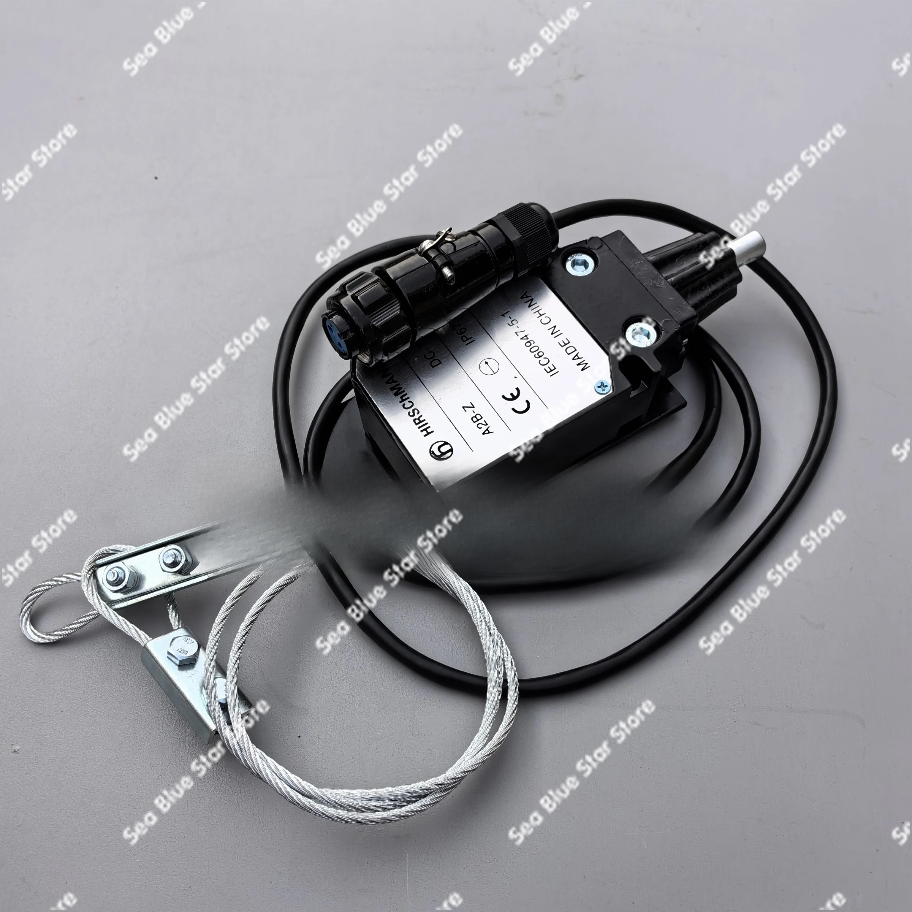 XCMG Crane Limiter Height Limit Switch Large Hook Small Hook Anti-roll Switch 25K5-1 XCT25