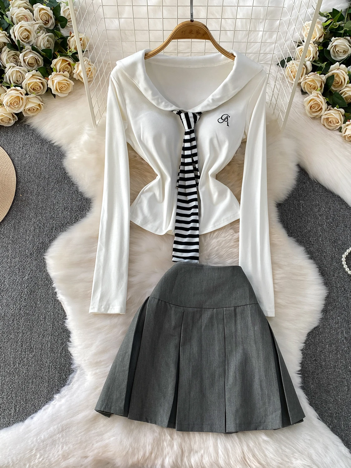 

Sweet Bow Tie Navy Collar T-irt Women's New Sle with Chest Pad Top High Waist Slimming Pleated Skirt Set College Sle