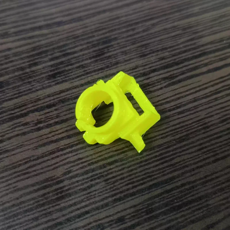 

Держатель для камеры BetaFPV C03 RC Drone, 3D-печатный из ТПУ, мягкий, антивибрационный, стабильный кронштейн, адаптер для крепления камеры, основание для объектива