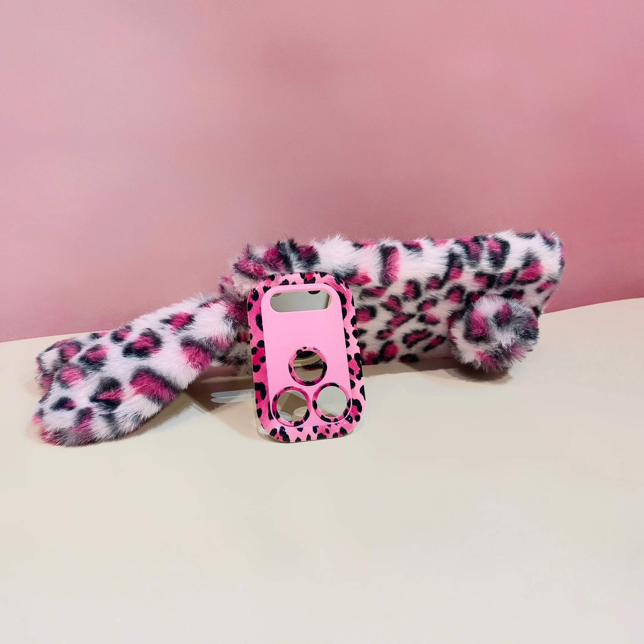 Casing Ponsel Bulu Lembut Moti - Phone Cases Europe ulasan dan harga