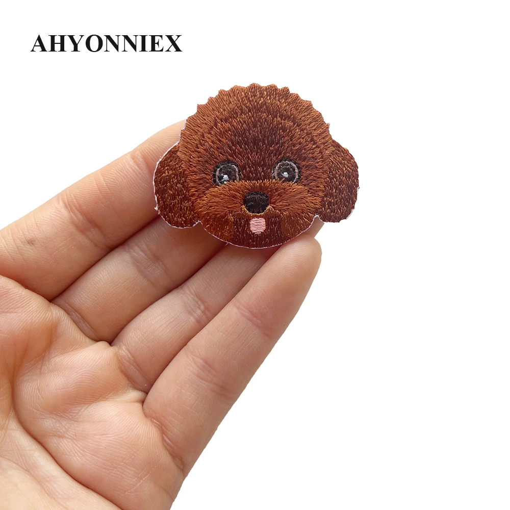 4.4CM X 3.5CM Small Poodle Patch Embroidery Sticker Iron on Patches for Clothing Applique Embroidery DIY Clothing Accessories