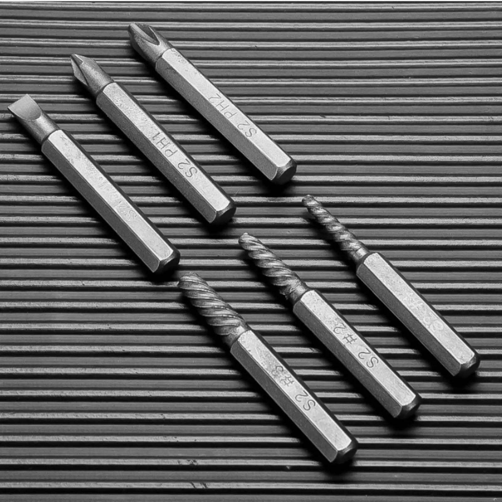 Picture 6: 6-in-1 Screwdriver Set Compact Strike Screwdriver Manual Strike Driver Seized Bolts Hand Tool Easy Installation for Maintenance