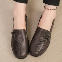 Chaussures plates en cuir pour femmes, mocassins pour femmes printemps-automne, chaussures classiques simples pour mamans, antidérapantes, confortables et livraison gratuite 6