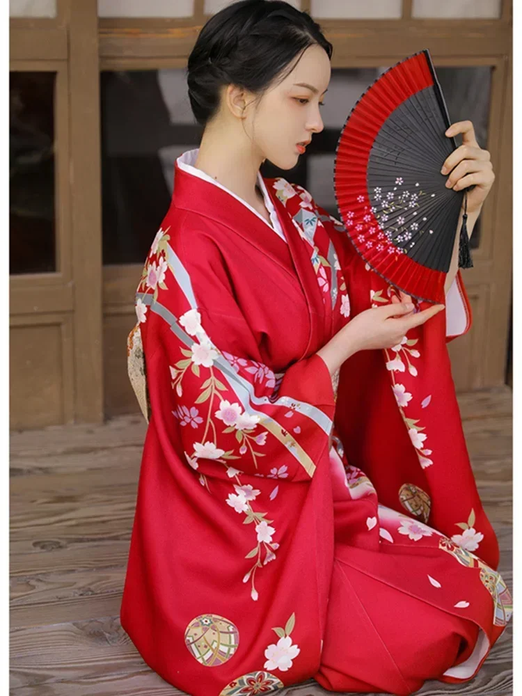 2025 اللون الأحمر كم طويل رسمي يوكاتا التصوير/فستان أداء جديد للمرأة اليابانية التقليدية كيمونو تأثيري حلي #5
