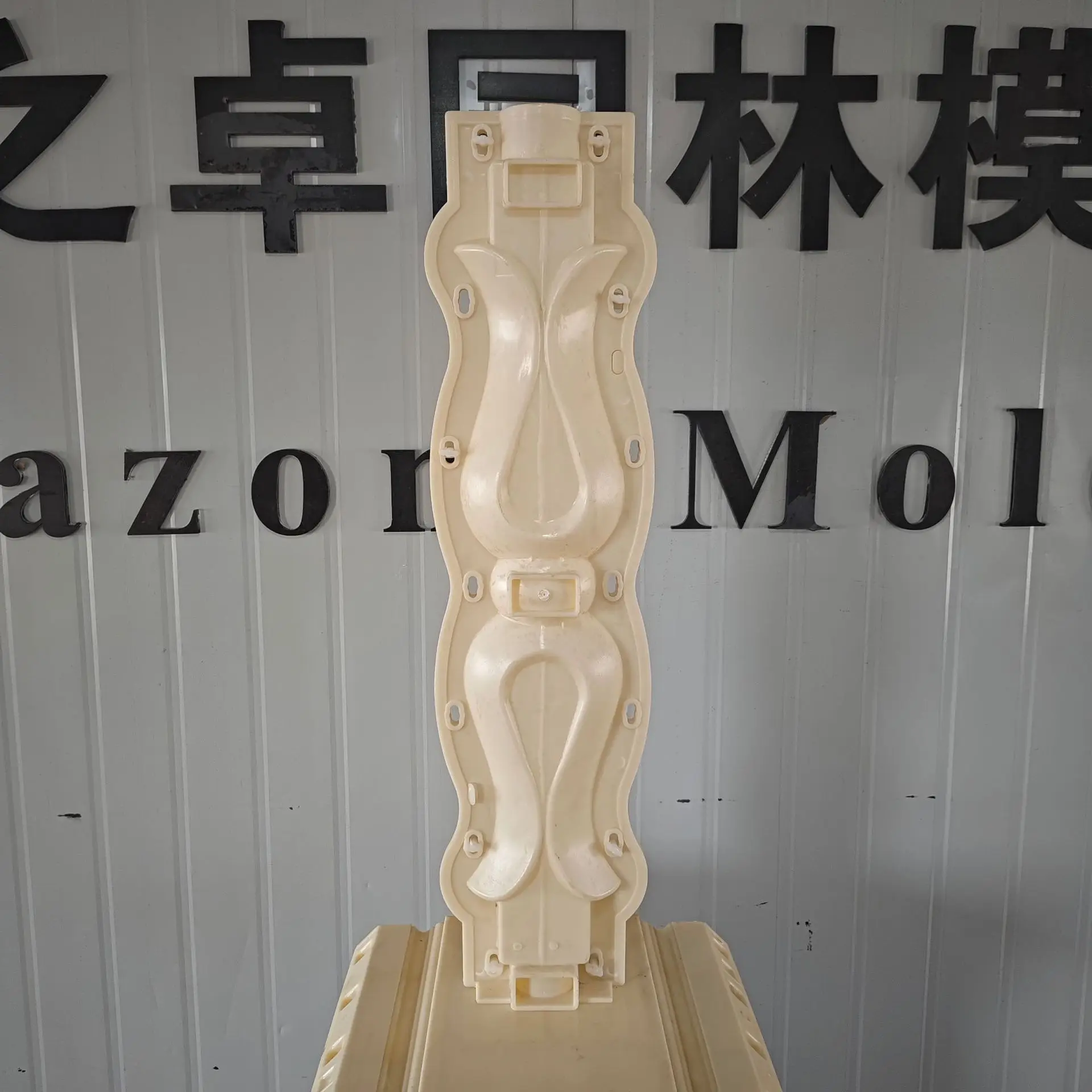 Factory direct sales Prefabricated line pressing mold Balcony railing Handrail line Abrasives Roman column Bottom armrest line m