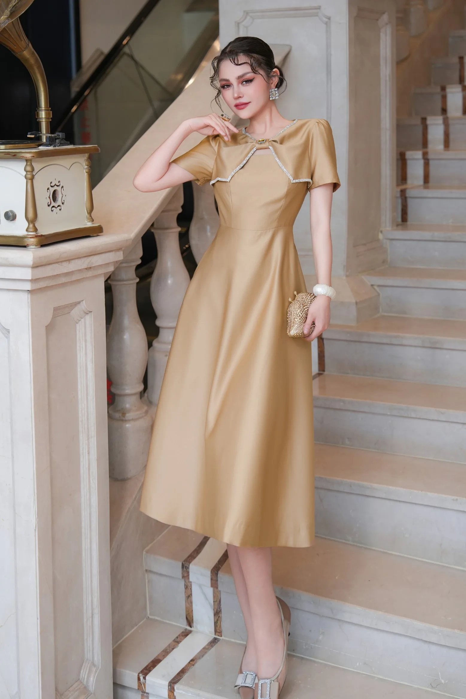 Zjyt primavera verão elegante frisado ocasião especial vestidos de festa para mulheres manga curta cor sólida midi aline vestido feminino robe