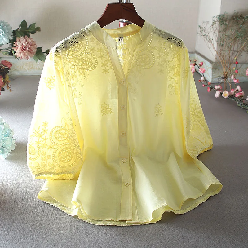 レトロなコットンリネン、透かし刺繍、重工業デザイン、ゆったりとしたカジュアルなVネック、エレガントな女性用トップス、通勤用