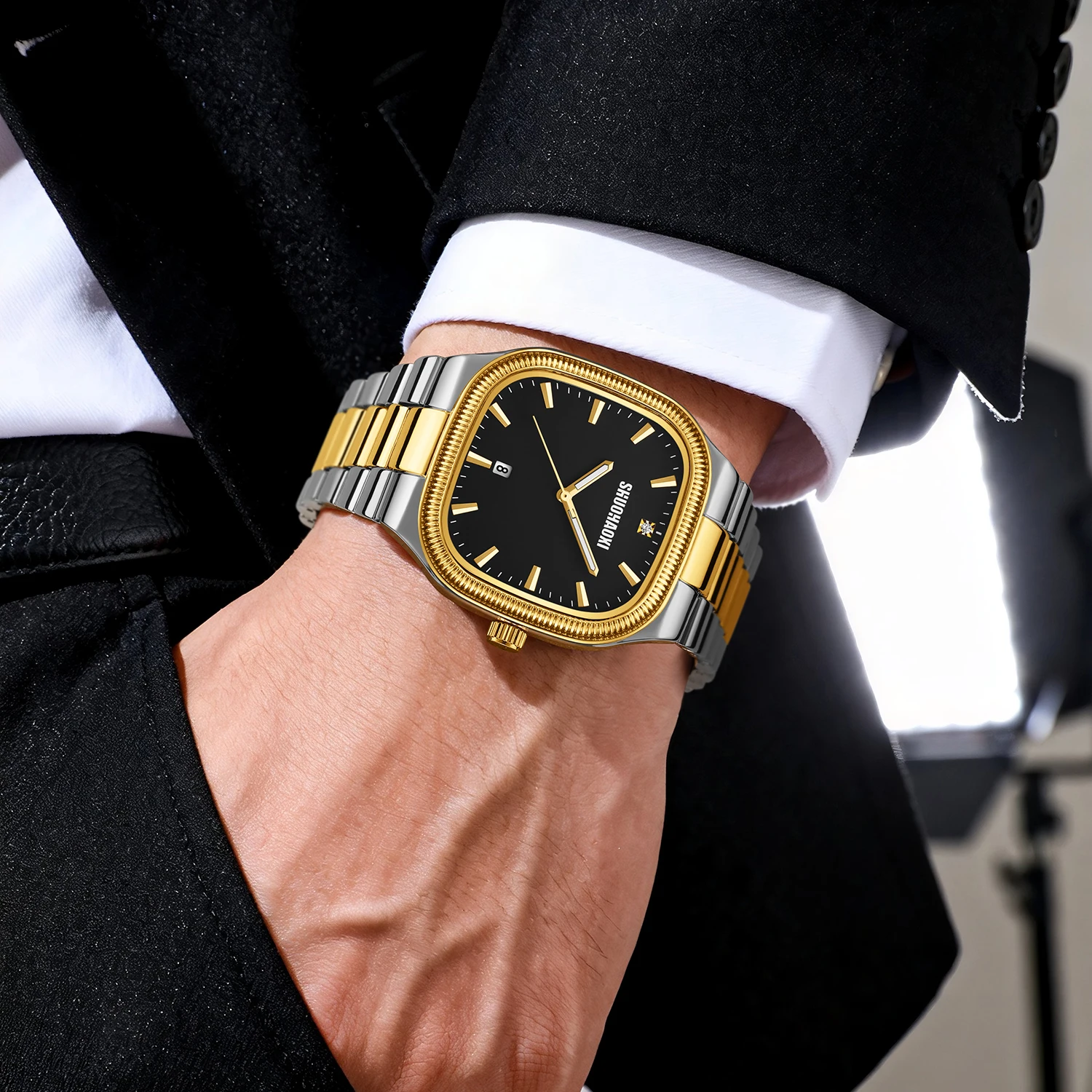 Simple and Stylish Calendar Display Stainless Steel Strap Men's Watch