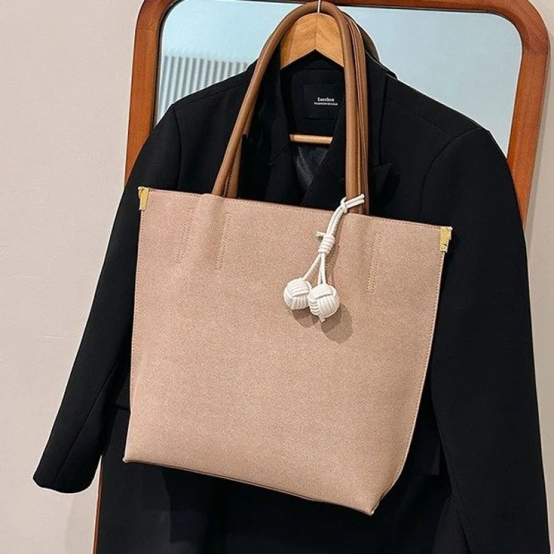 

Luxury Leather Women's Crossbody Bag By Famous Designer - Classic Elegant Shoulder Bag For Ladies With Adjustable Strap