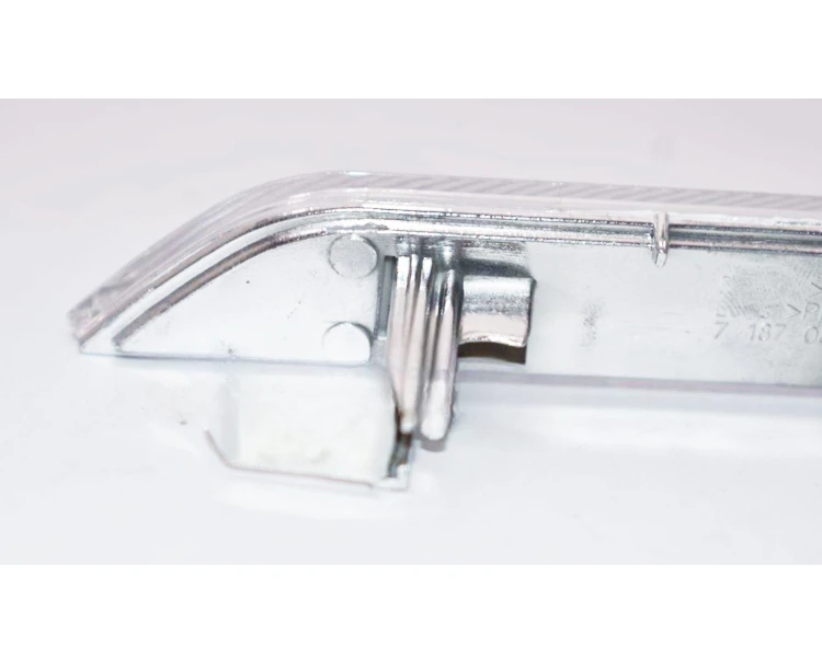 ينطبق على ضوء الجانب الأمامي BMW X6 E71 عاكس 35i40i50i أبيض أصفر ضوء مزيف شريط إضاءة زخرفي أمامي